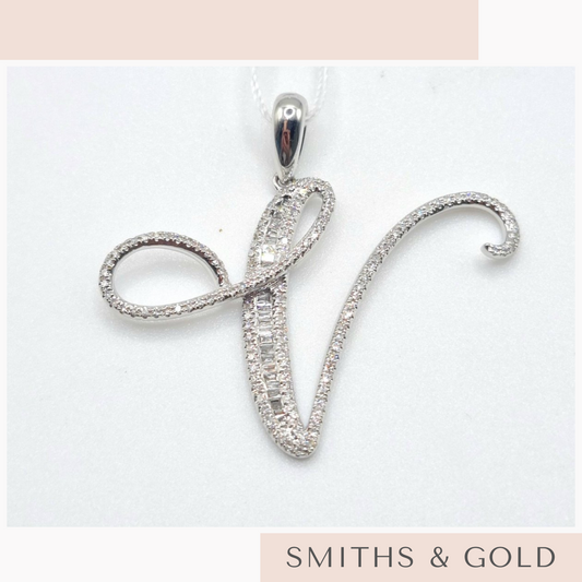 V Diamond Pendant Small
