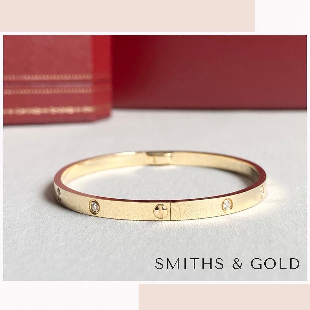 10-diamond Bangle