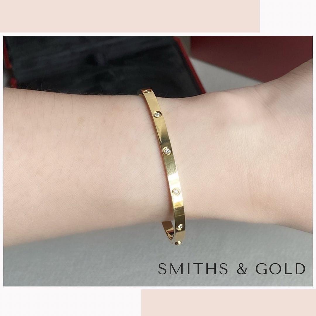10-diamond Bangle