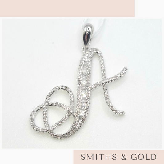 A Diamond Pendant Small